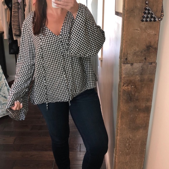 Mossimo supply Co XL checkered bell sleeve top - Picture 1 of 6
